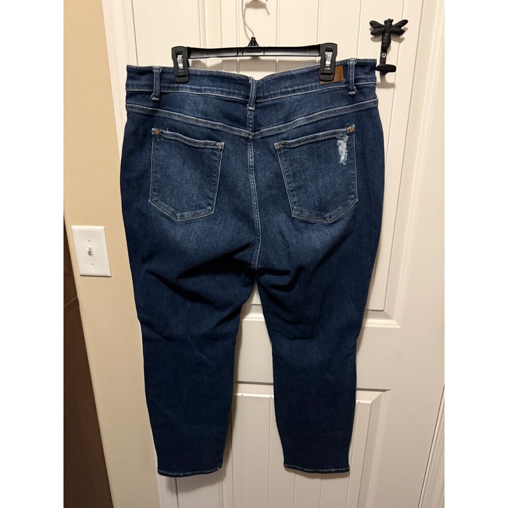 Judy Blue Boyfriend Fit Jeans Distressed Plus Size 20W - Picture 2 of 4